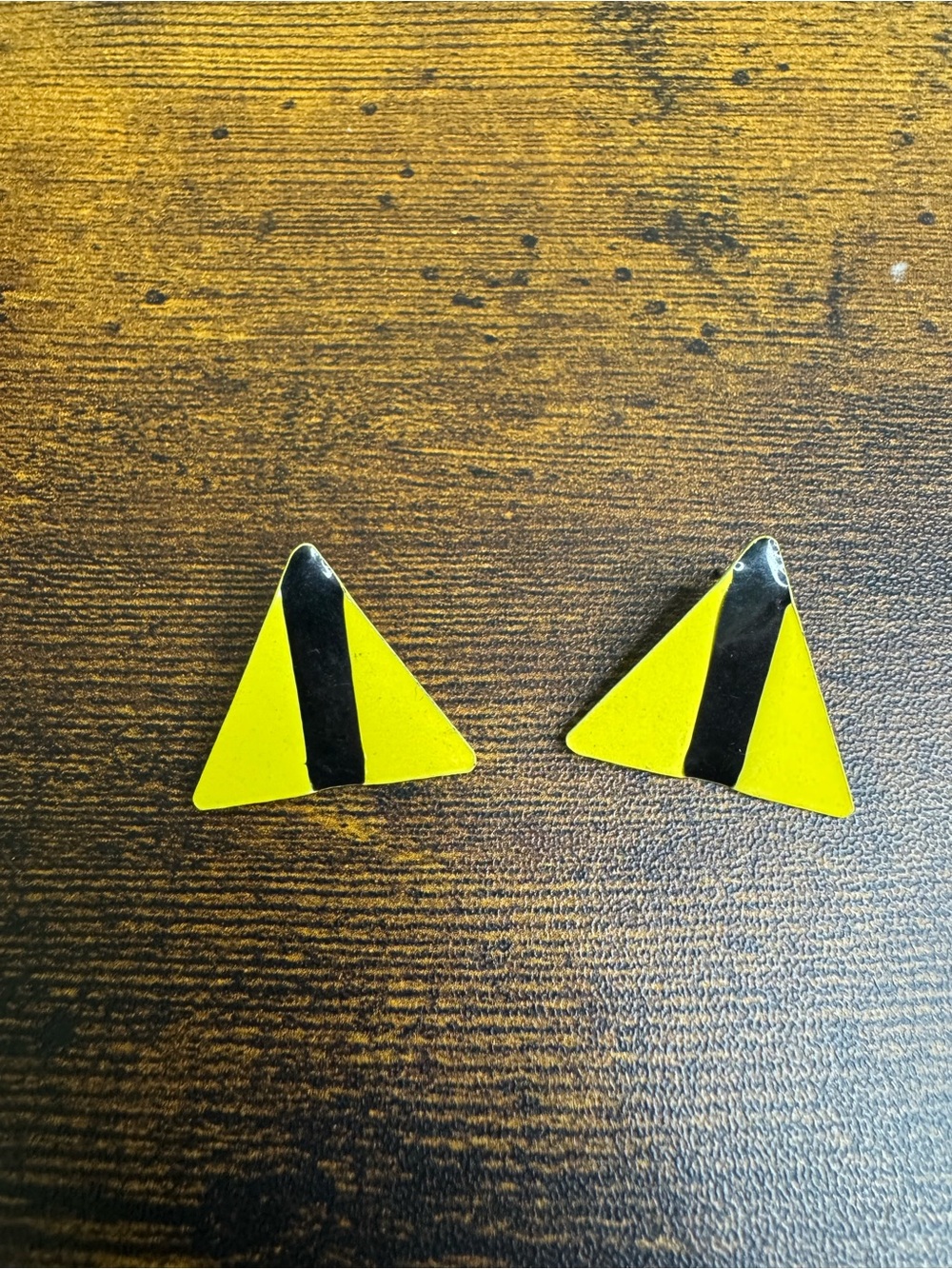 4/$20 Vintage 80’s Yellow Triangle Metal Earrings with Black Stripe